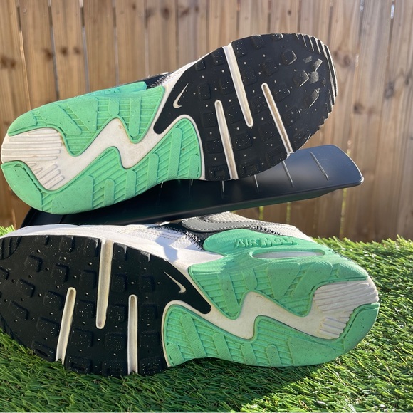 Size 6.5 - Nike Air Max Excee White Green Glow Womens - Picture 3 of 6
